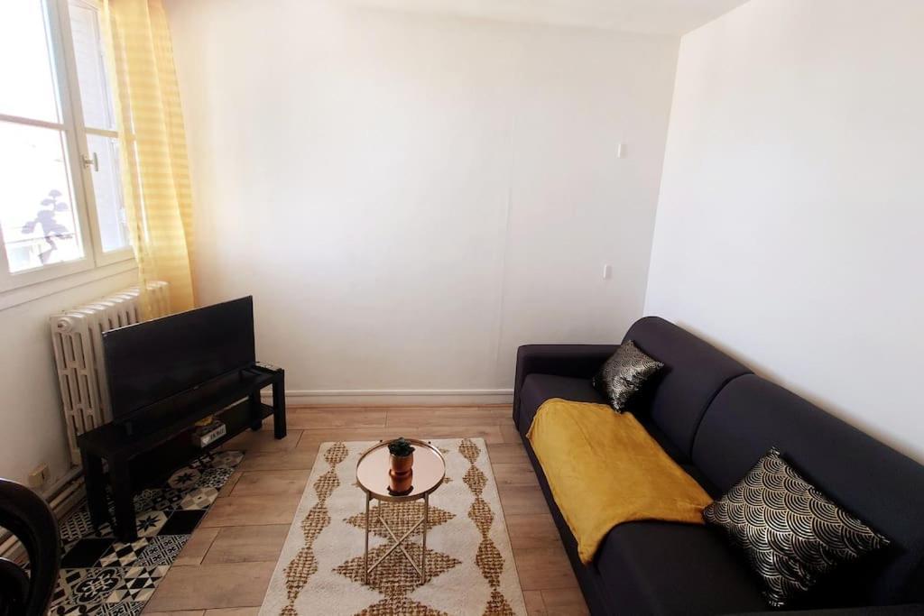 Le Petit Studio Senlisien Senlis  Luaran gambar